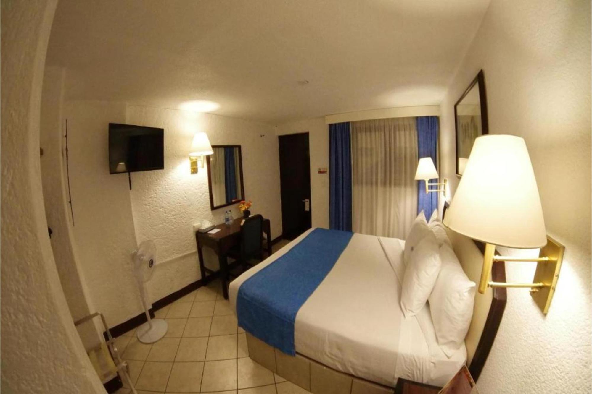 Collection O Hotel Del Portal, Puebla de Zaragoza Esterno foto
